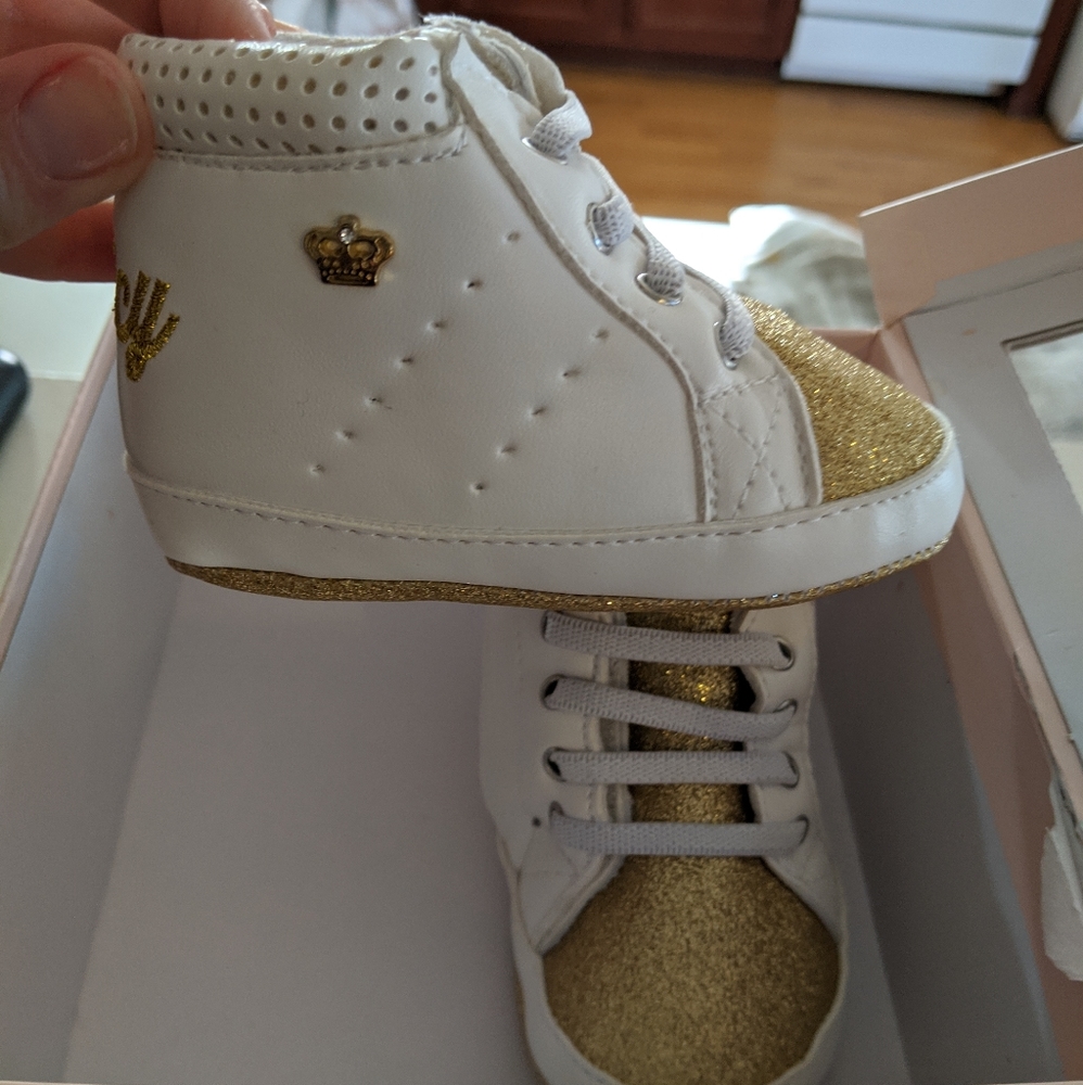Juicy Couture Baby shoes